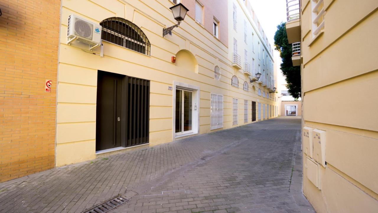 Rentalsevilla Escuelas Pias Exterior foto